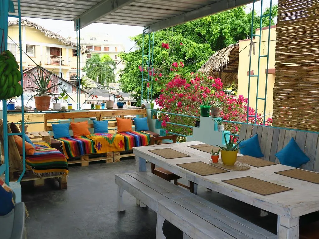 Eco Hotel Club Rolling Stone Boca Chica 2*,  Dominikana