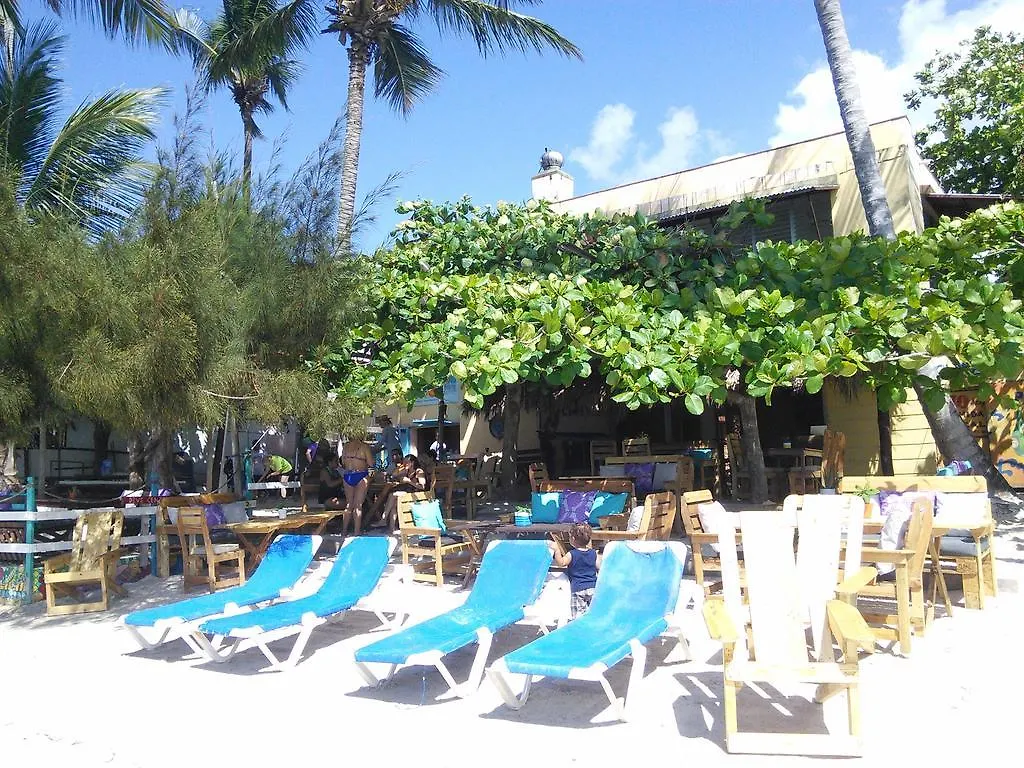 Eco Hotel Club Rolling Stone Boca Chica 2*,  Dominikana